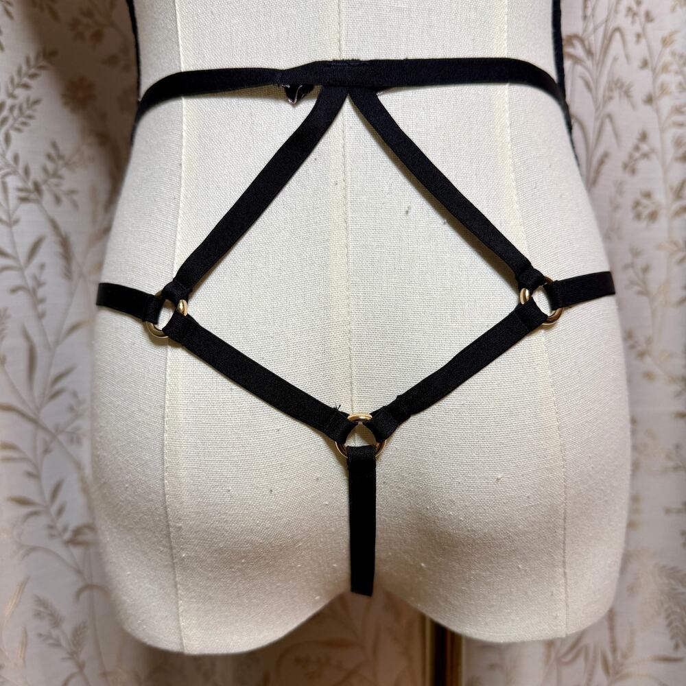 Victoria's Secret Women Black Lace Strappy Cage Teddy Large Vampy Glam Boudoir - Picture 7 of 12